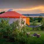 Izera Glamping Adults - Luksusowe Jurty&spa Luksustelt *