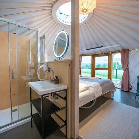 Izera Glamping Adults - Luksusowe Jurty&spa Gajowka (Lower Silesia)