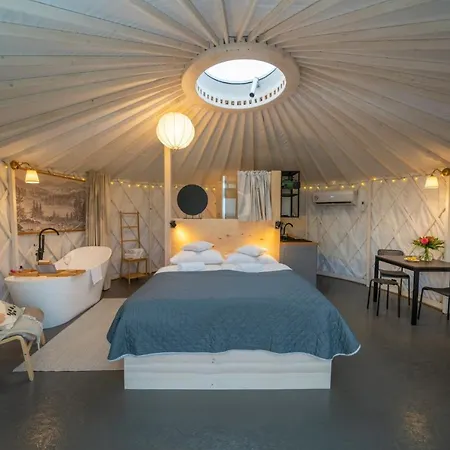 Izera Glamping Adults - Luksusowe Jurty&spa Luksusowy namiot *