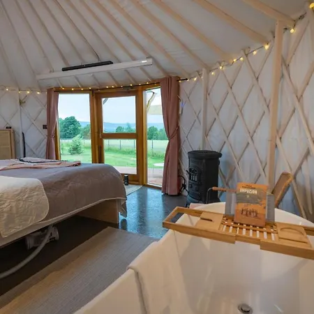 Luxusní stan Izera Glamping Adults - Luksusowe Jurty&spa Gajowka (Lower Silesia)