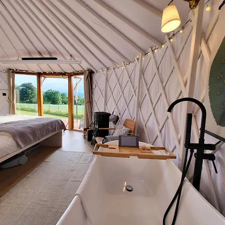 Izera Glamping Adults - Luksusowe Jurty&spa Luksustelt *