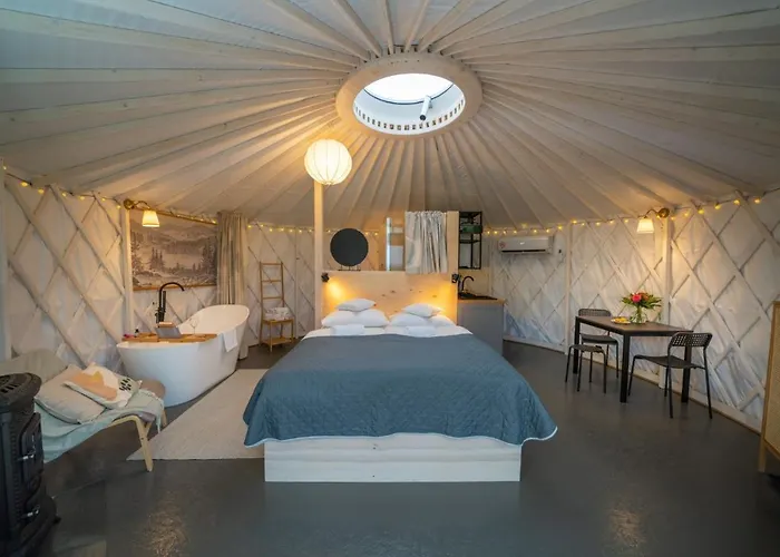 Izera Glamping Adults - Luksusowe Jurty&spa Luxury tent *